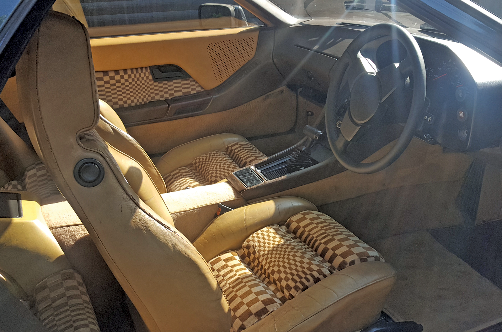 Classic & Sports Car – Your classic: Porsche 928