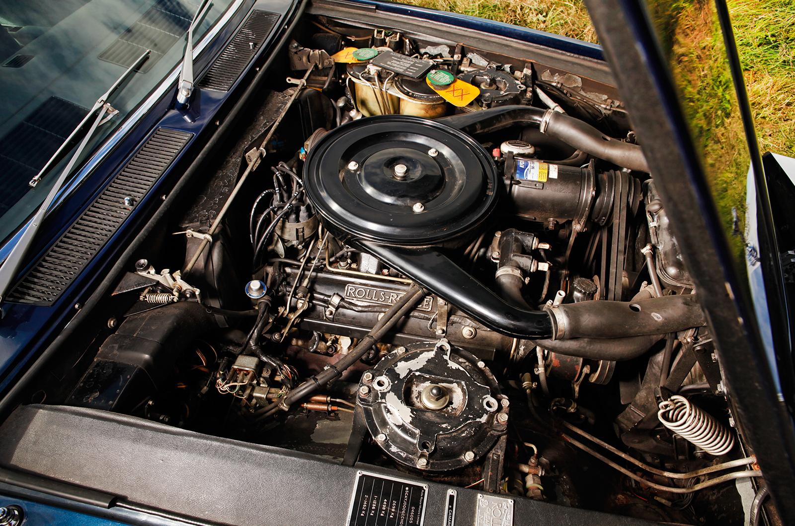 Classic & Sports Car – Aston Martin Lagonda V8 vs Bristol 412 vs Rolls-Royce Camargue: eccentric excess