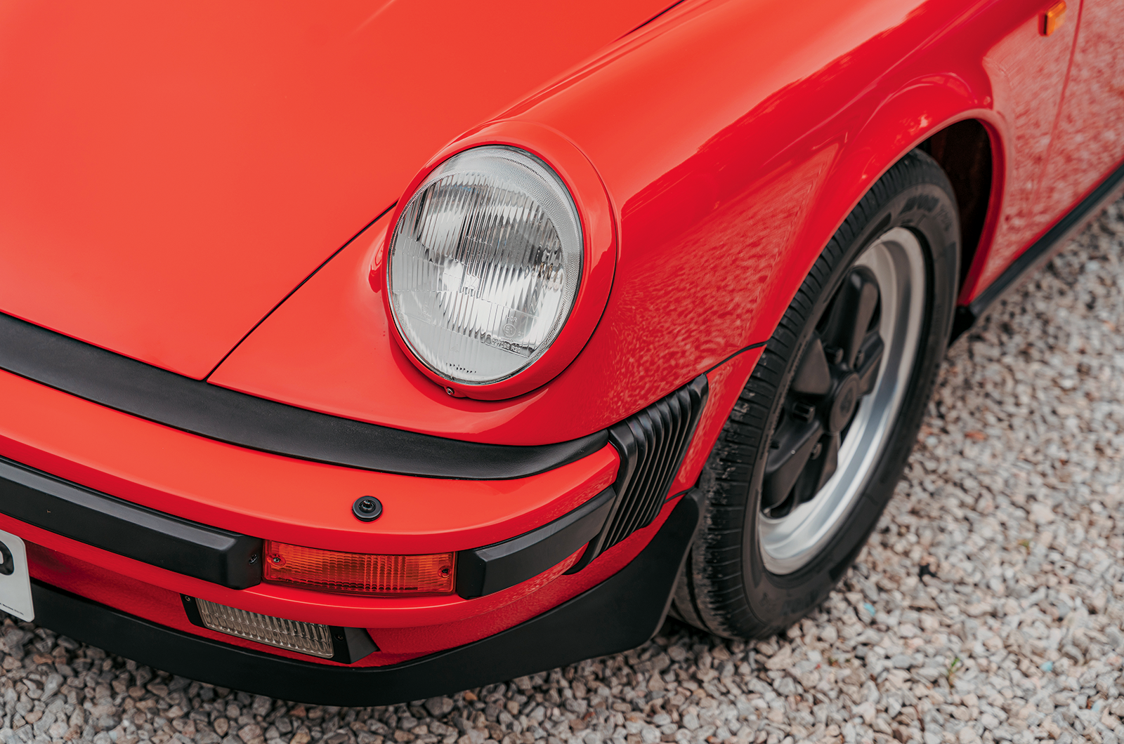 Classic & Sports Car – Ferrari Mondial vs Porsche 911 vs Alpine GTA vs Lotus Excel: 2+2 equals phwoar