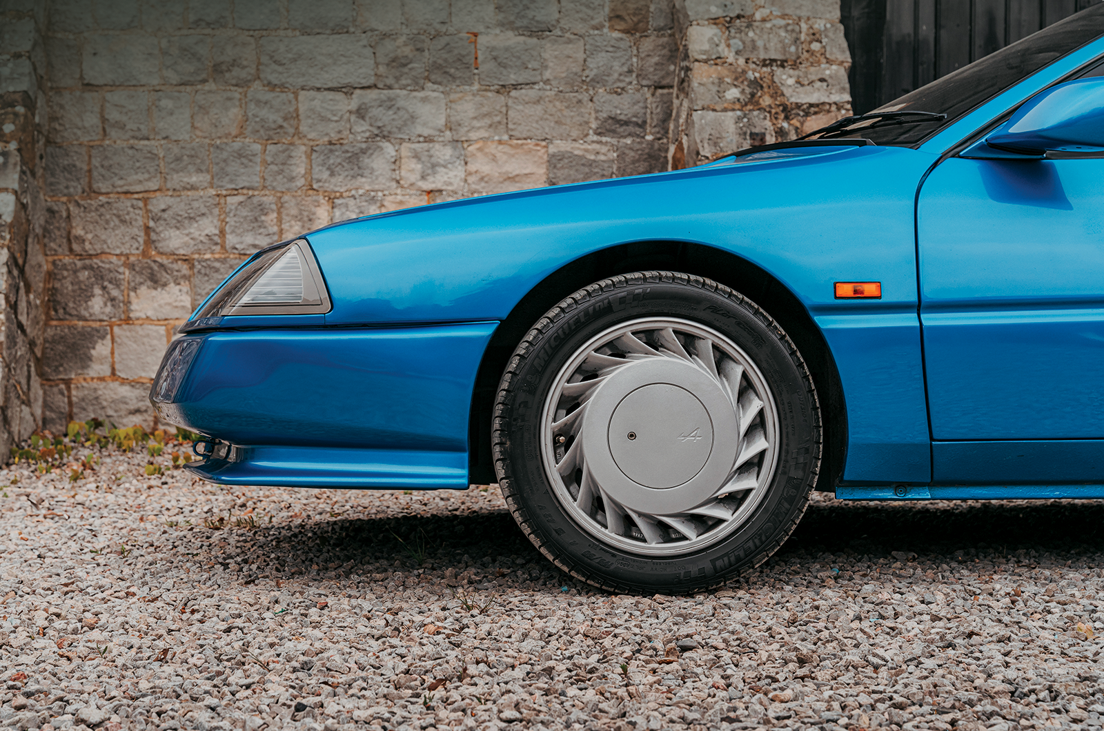 Classic & Sports Car – Ferrari Mondial vs Porsche 911 vs Alpine GTA vs Lotus Excel: 2+2 equals phwoar