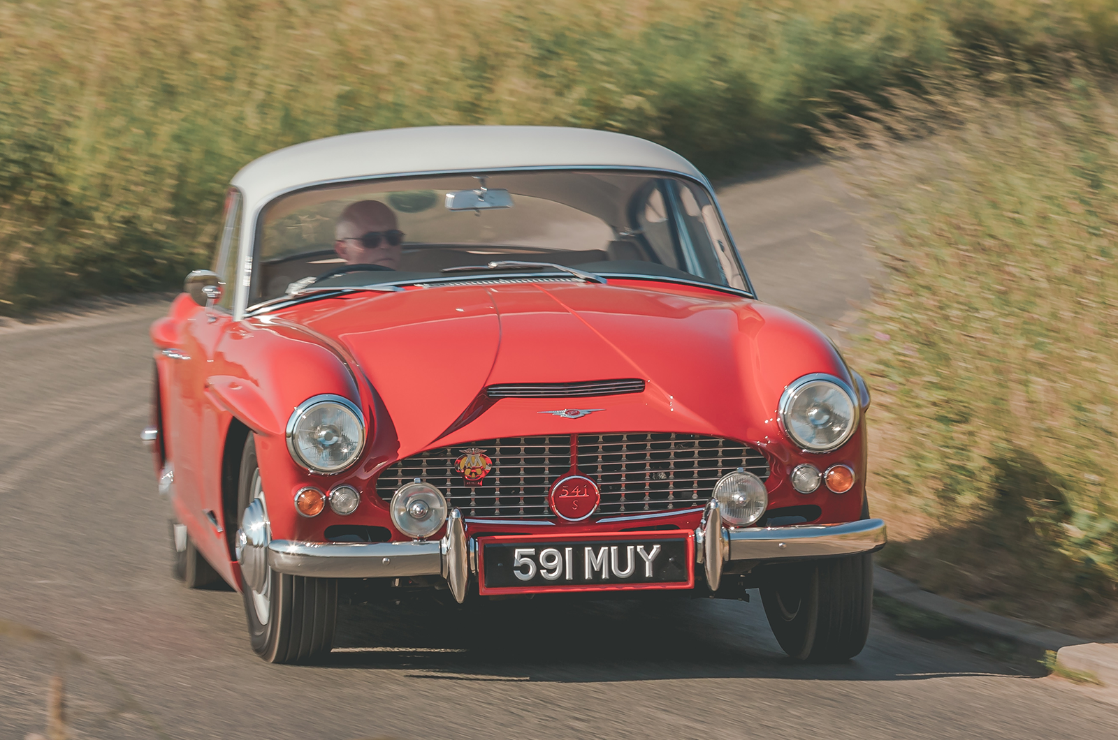 Classic & Sports Car – Jensen 541 family: chariots of fibre