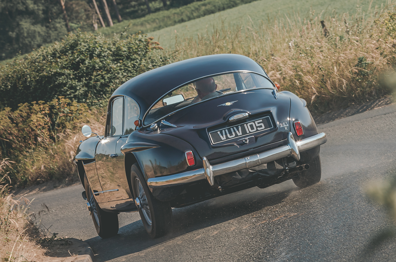 Classic & Sports Car – Jensen 541 family: chariots of fibre