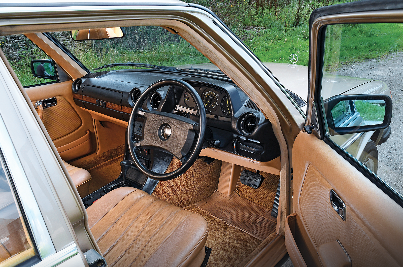 Classic & Sports Car – Cadillac Seville vs Mercedes-Benz 300D: transatlantic oil tankers