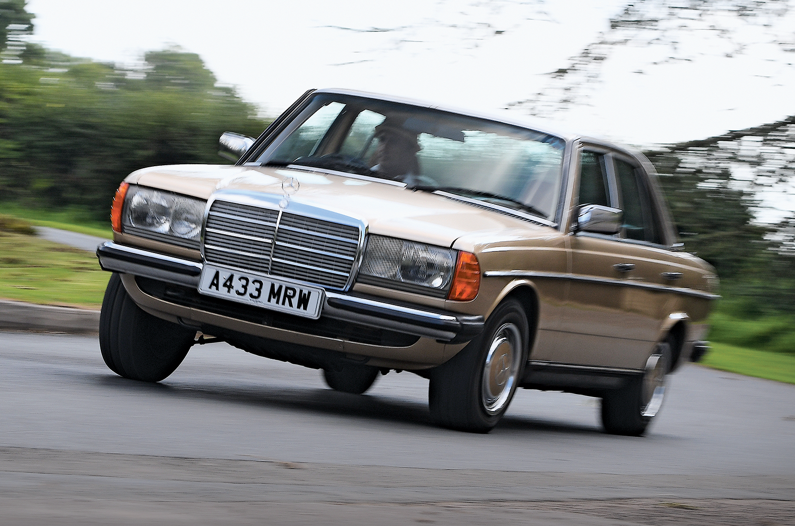 Classic & Sports Car – Cadillac Seville vs Mercedes-Benz 300D: transatlantic oil tankers