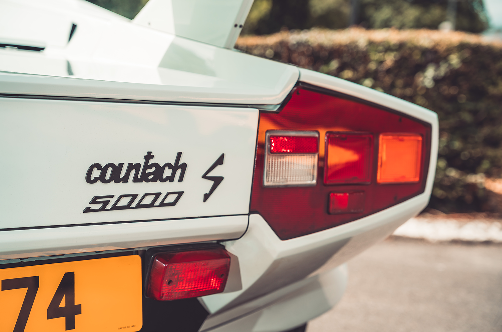 Classic & Sports Car – Lamborghini Countach, Diablo, Murciélago and Aventador: the wild bunch
