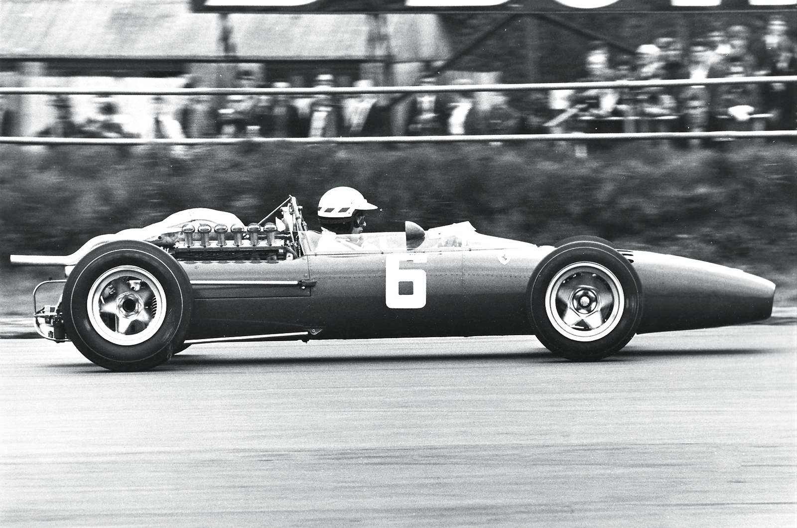 Classic & Sports Car – Mike Parkes: Ferrari’s golden boy