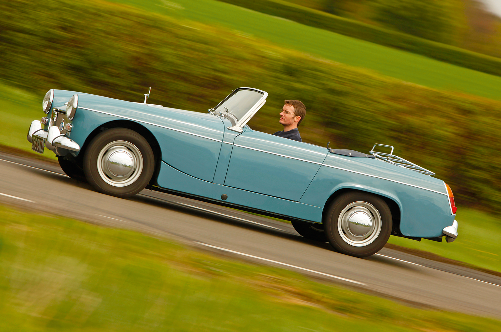 Classic & Sports Car – Austin-Healey Sprite and MG Midget: affordable fun