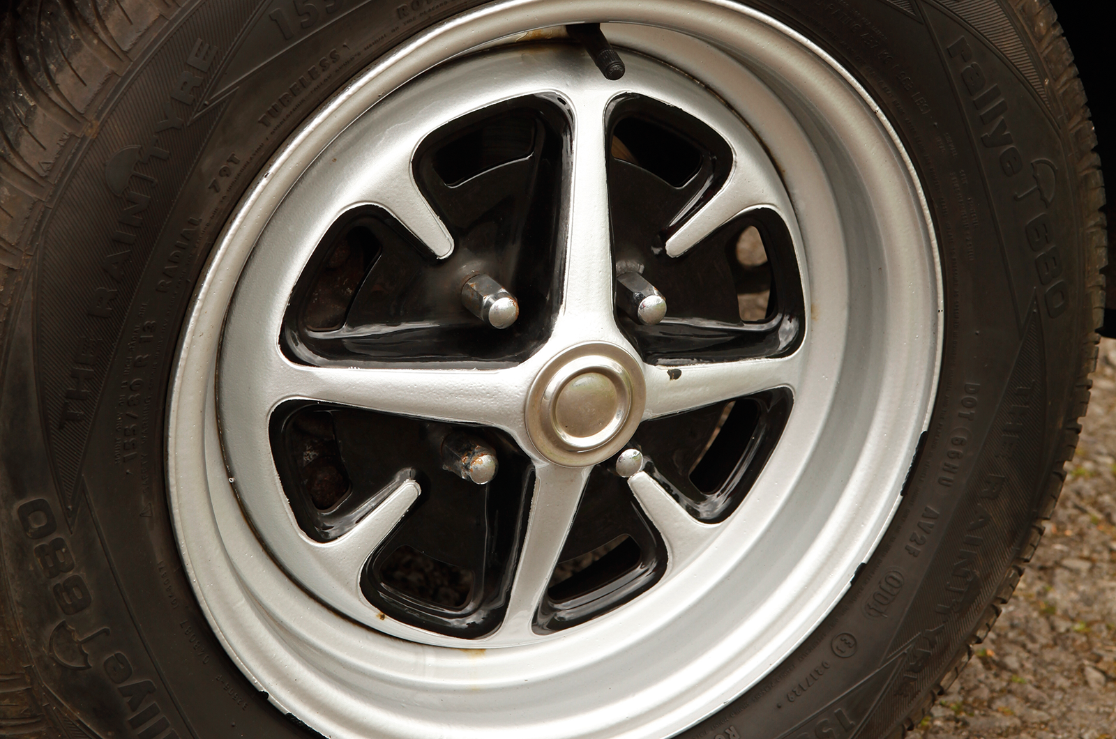 Classic & Sports Car – Austin-Healey Sprite and MG Midget: affordable fun