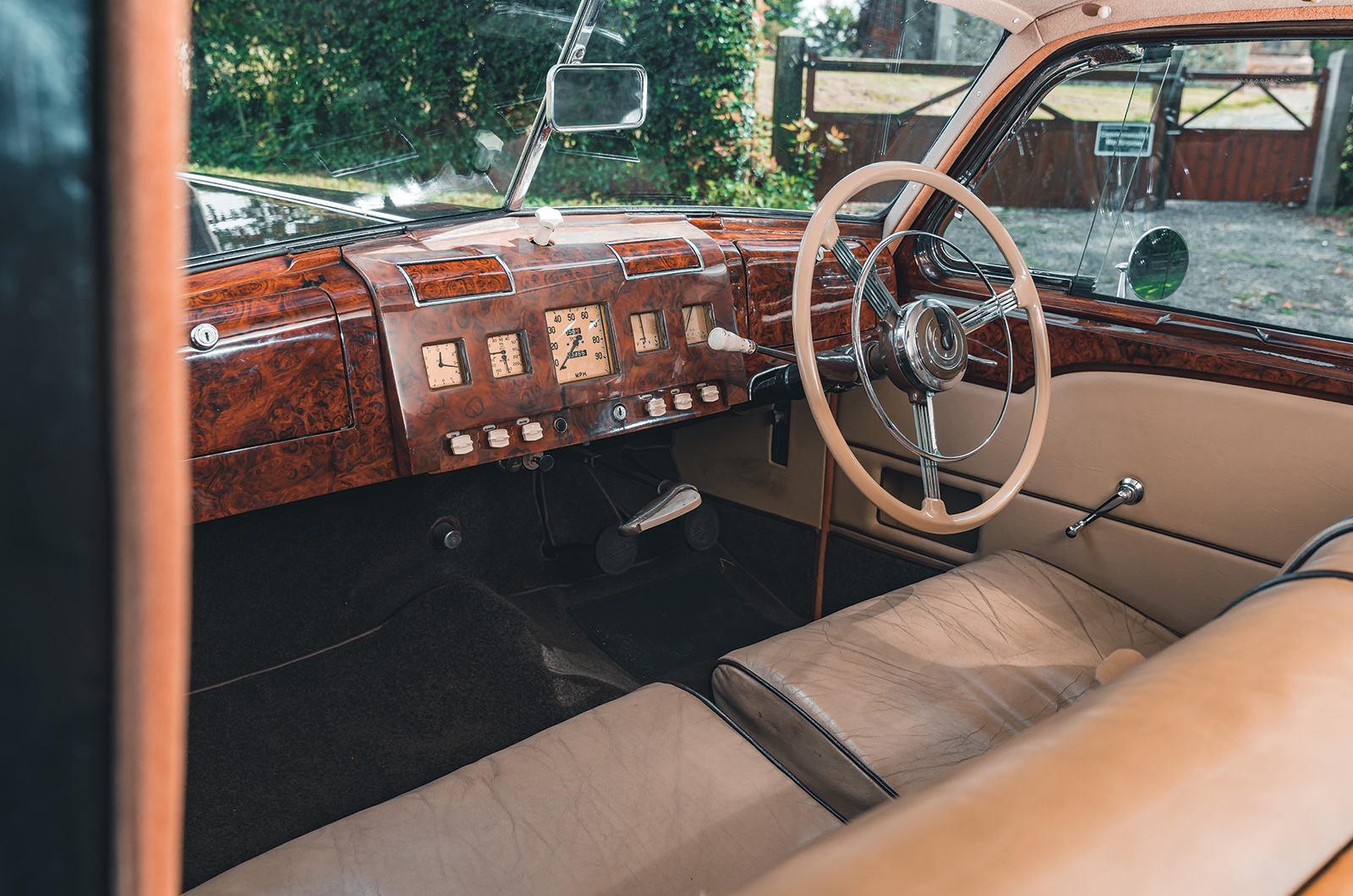 Classic & Sports Car – Austin Sheerline vs Vanden Plas Princess: the Longbridge Daimlers