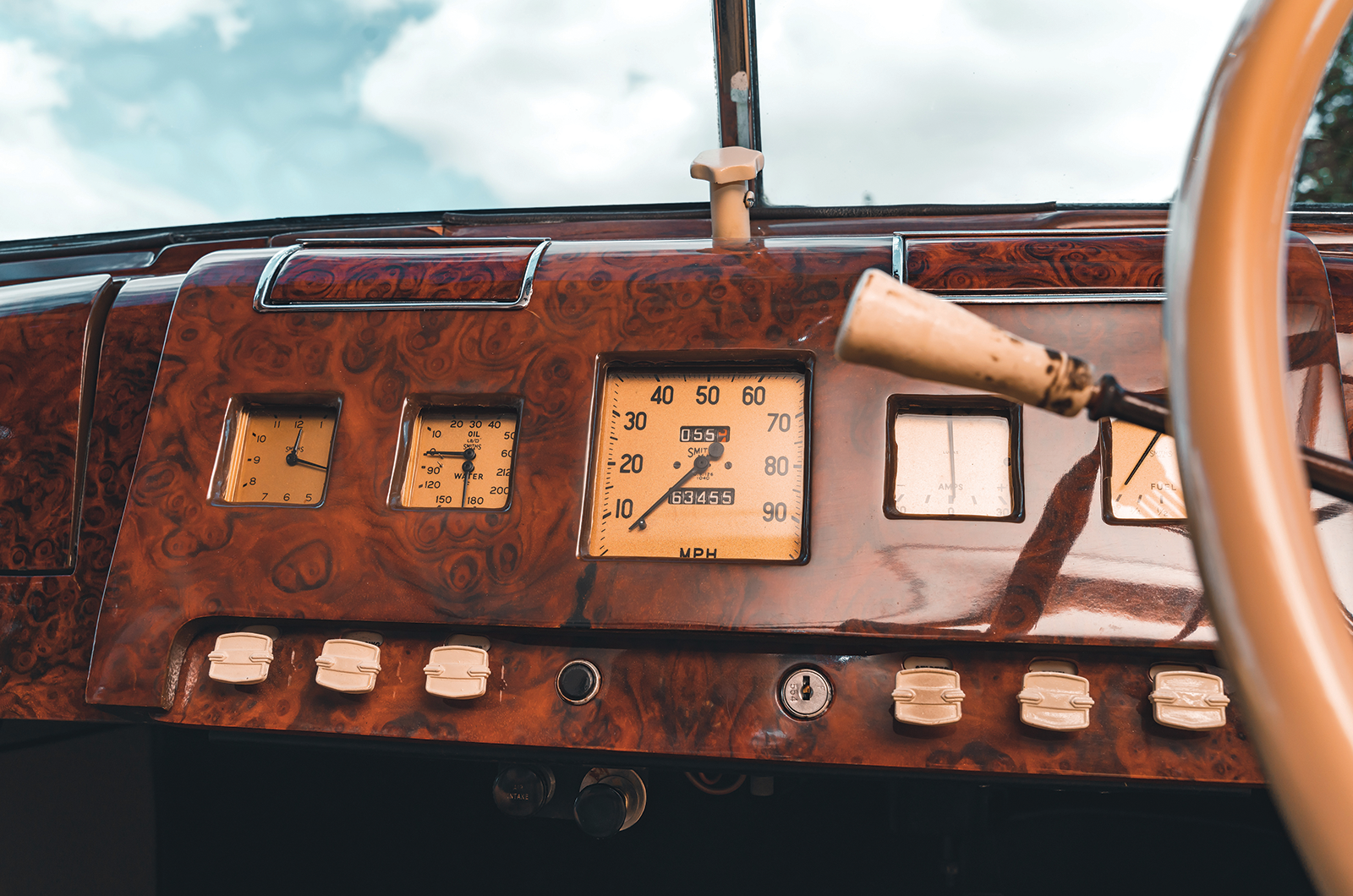 Classic & Sports Car – Austin Sheerline vs Vanden Plas Princess: the Longbridge Daimlers