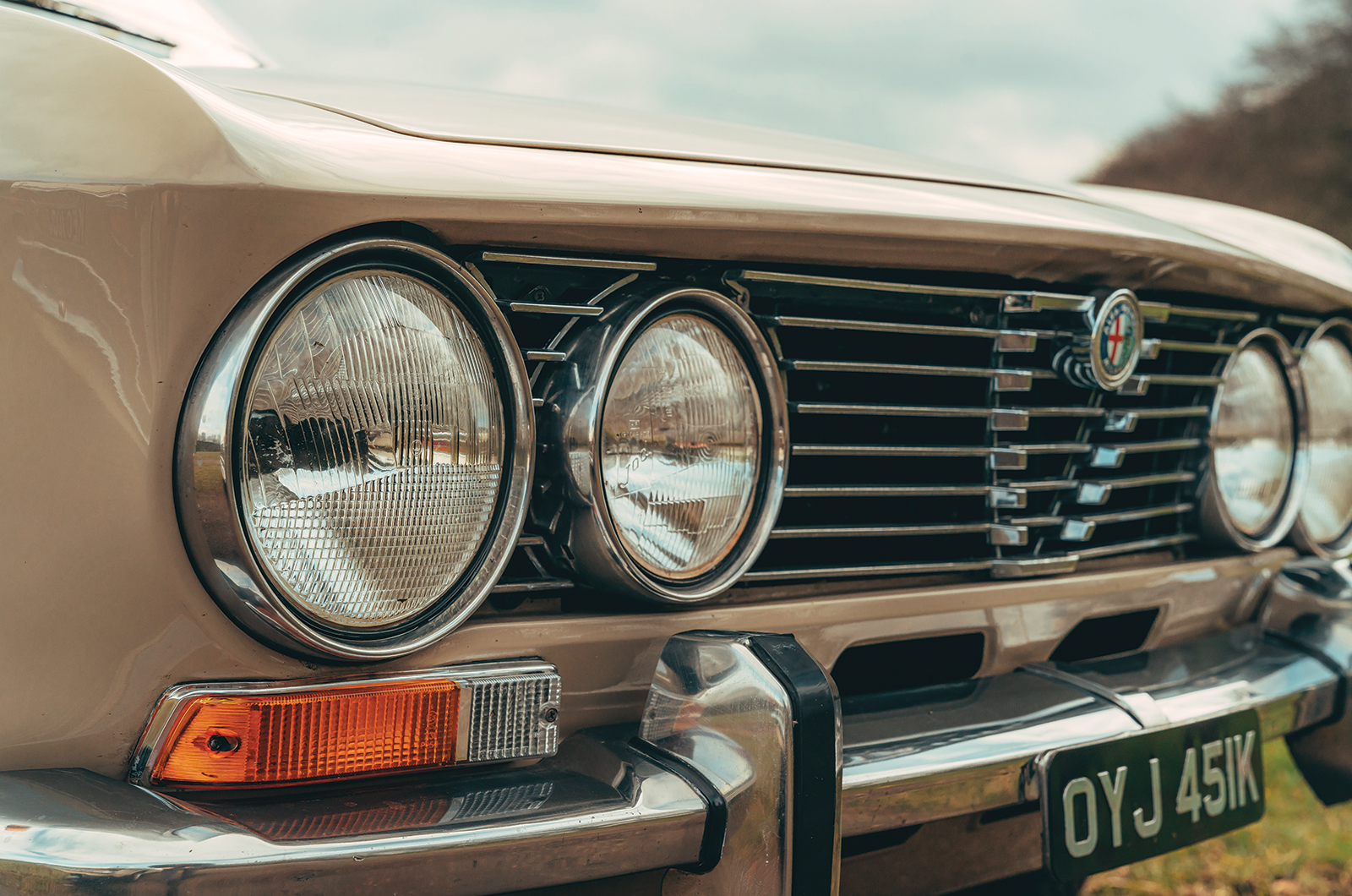 Classic & Sports Car – Ford Cortina II Lotus vs Alfa Romeo 2000 GTV: twin-cam tearaways