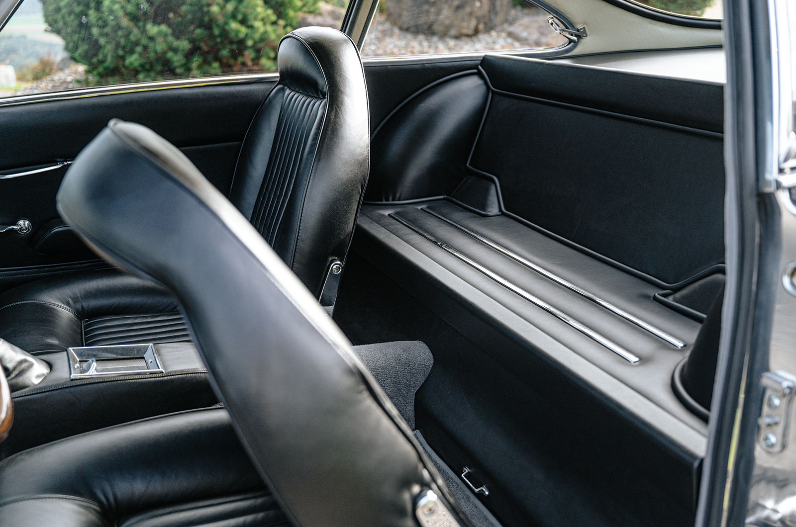 Classic & Sports Car – Lamborghini 350GT: driving Ferruccio’s first