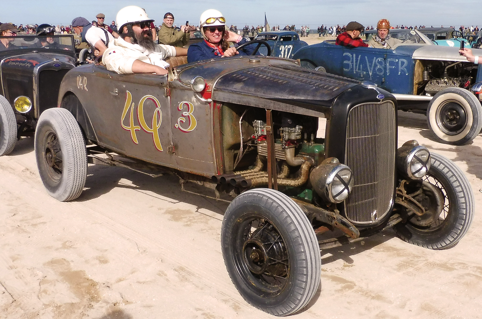 Classic & Sports Car – Normandy Beach Race: sun, sea, sand and speed