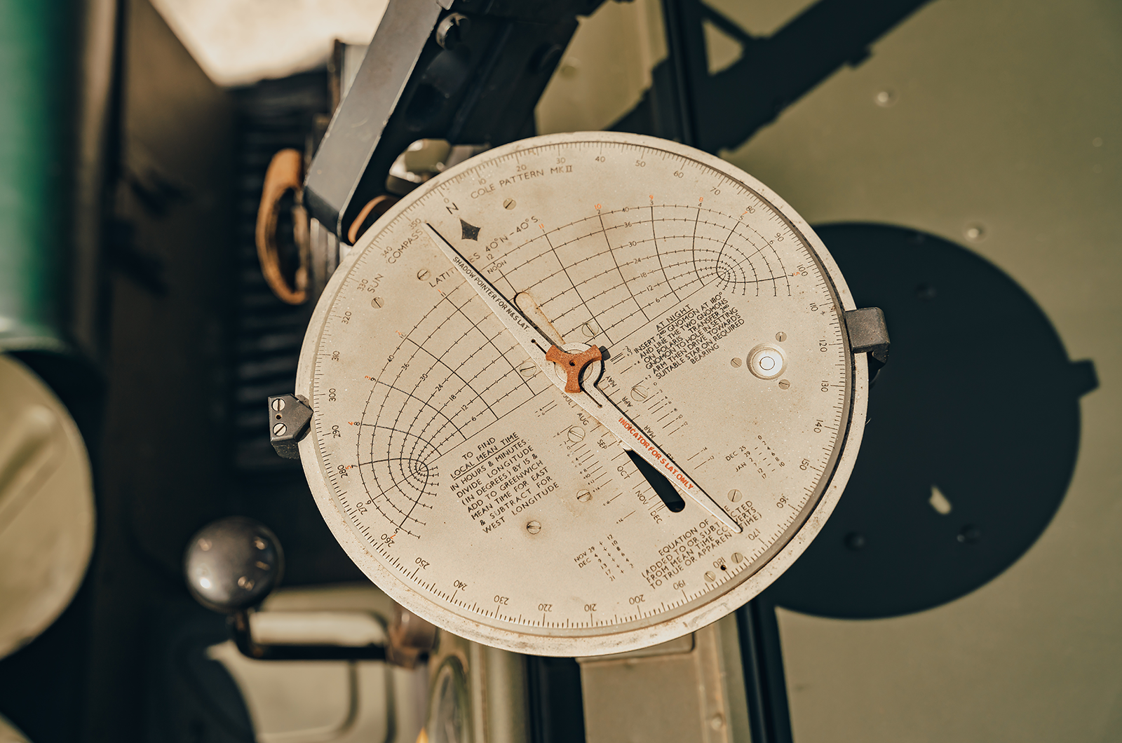 Classic & Sports Car – SAS Land-Rover vs Belgian Army Minerva: locked and loaded