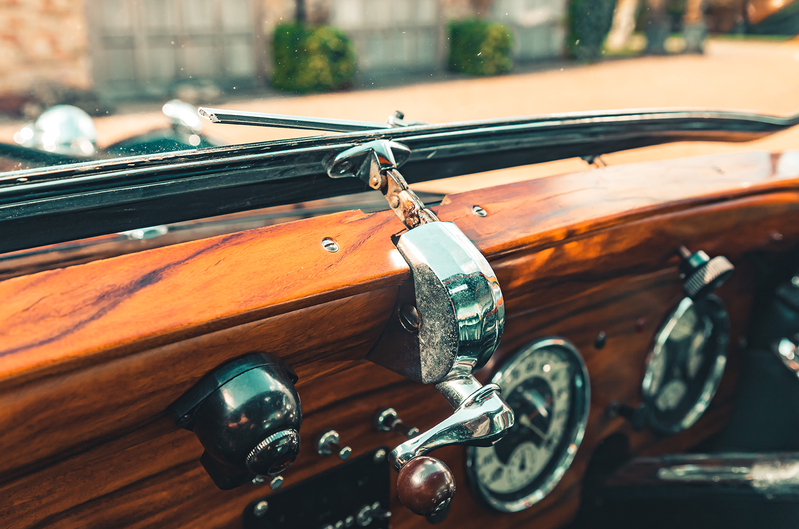 Classic & Sports Car – Atalanta V12: better by the dozen