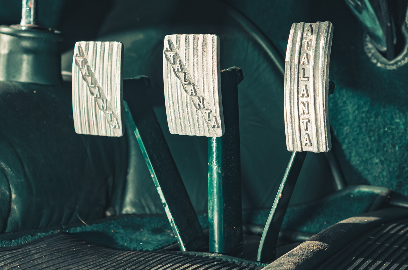 Classic & Sports Car – Atalanta V12: better by the dozen