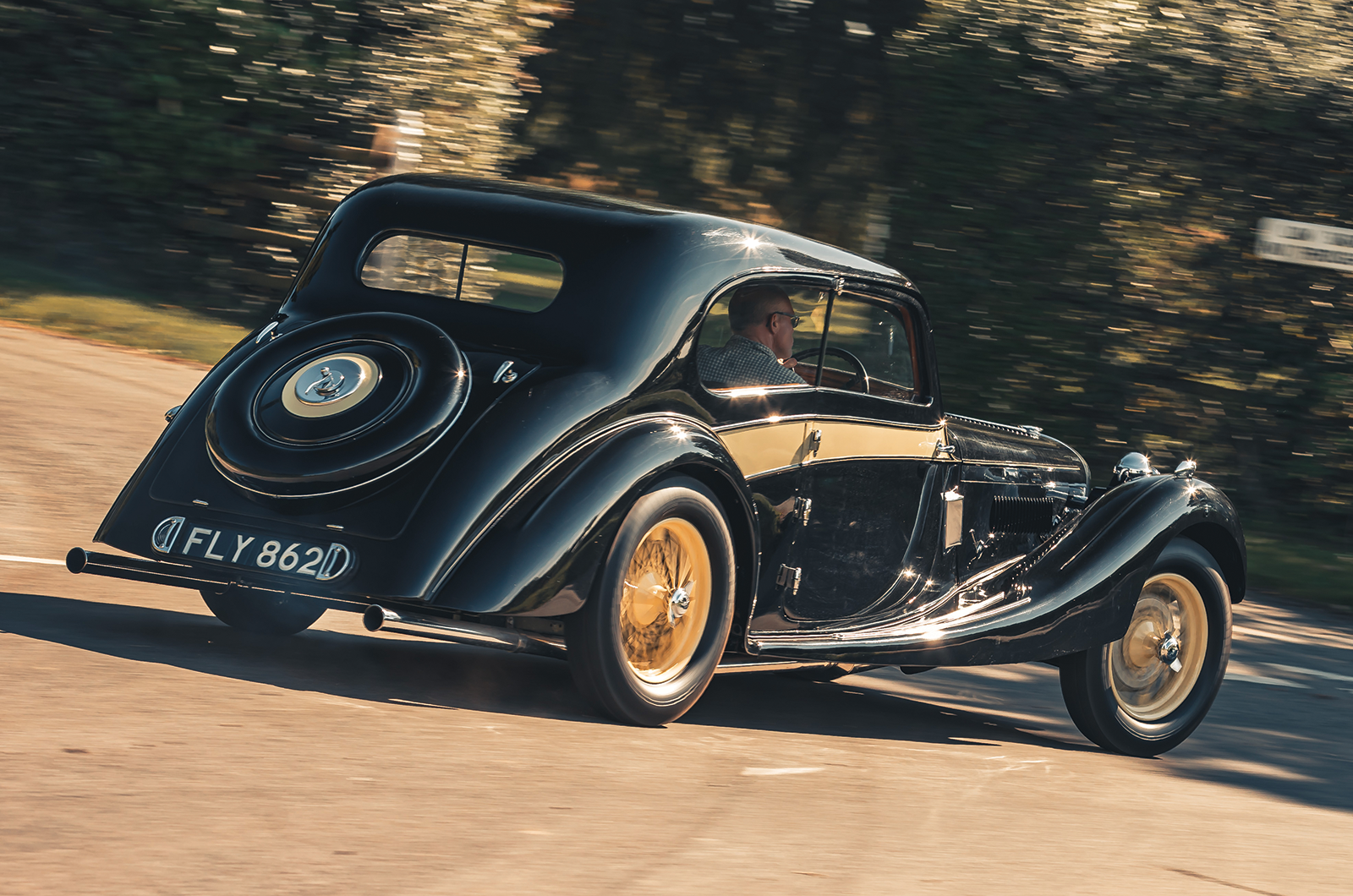 Classic & Sports Car – Atalanta V12: better by the dozen