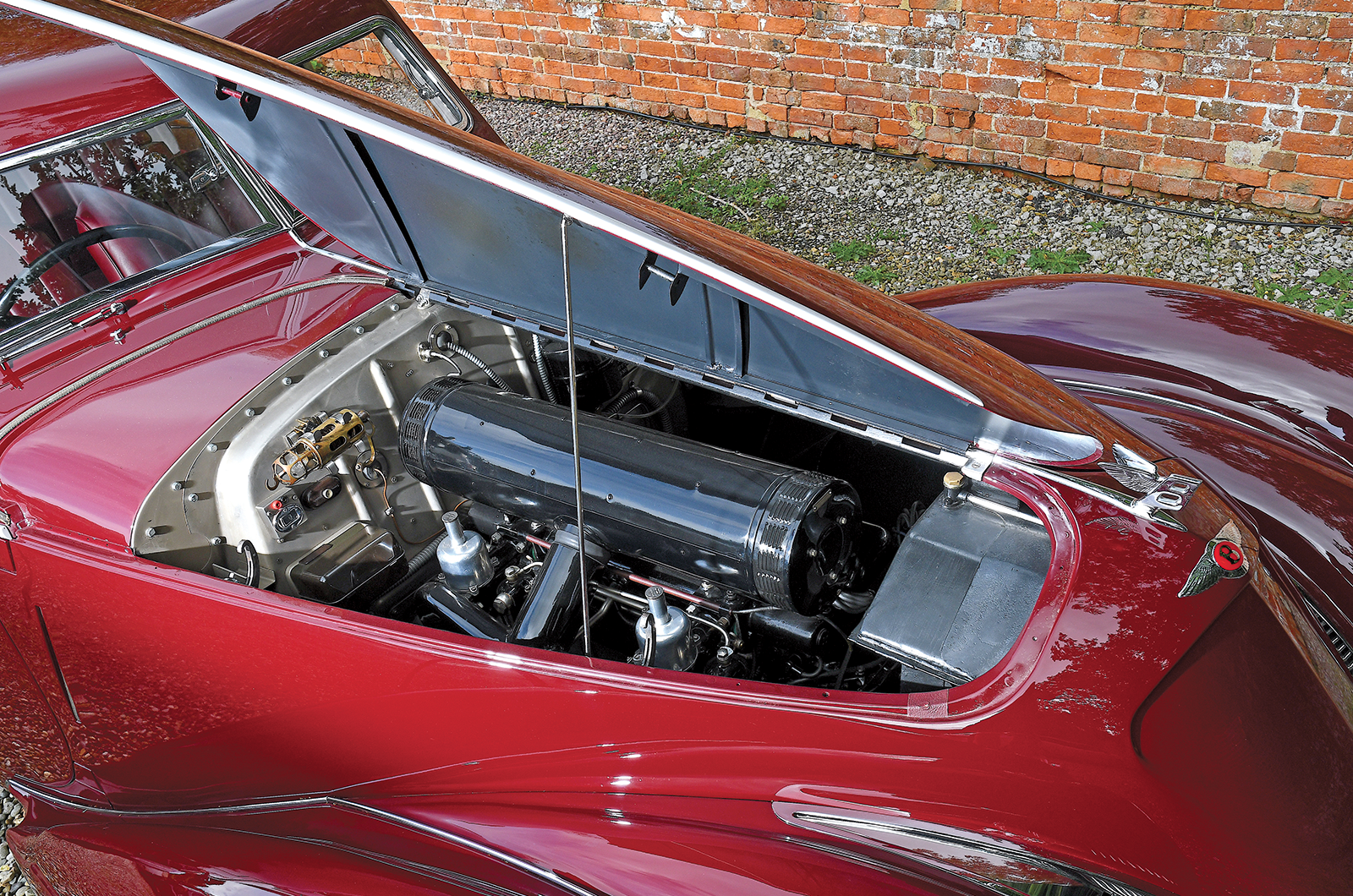 Classic & Sports Car – Bentley MkV Corniche: unique prototype reborn