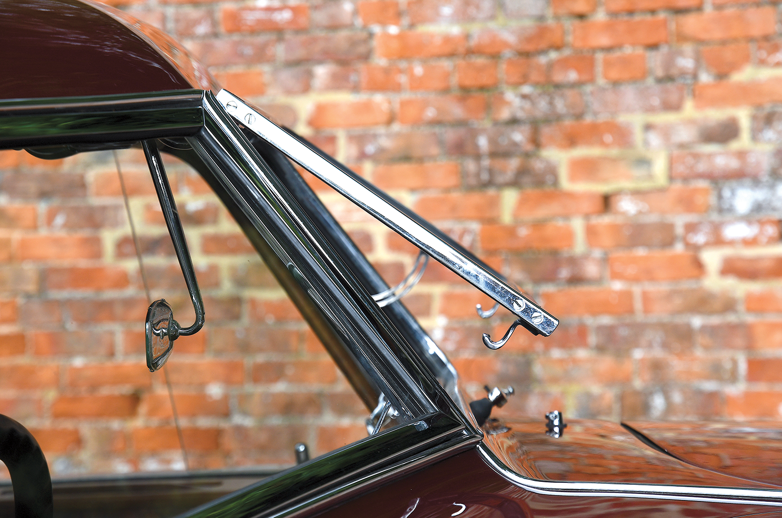 Classic & Sports Car – Bentley MkV Corniche: unique prototype reborn