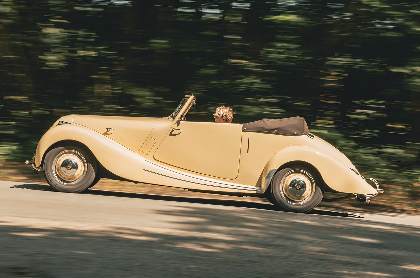 Classic & Sports Car – Bristol 400 drophead coupé: open season