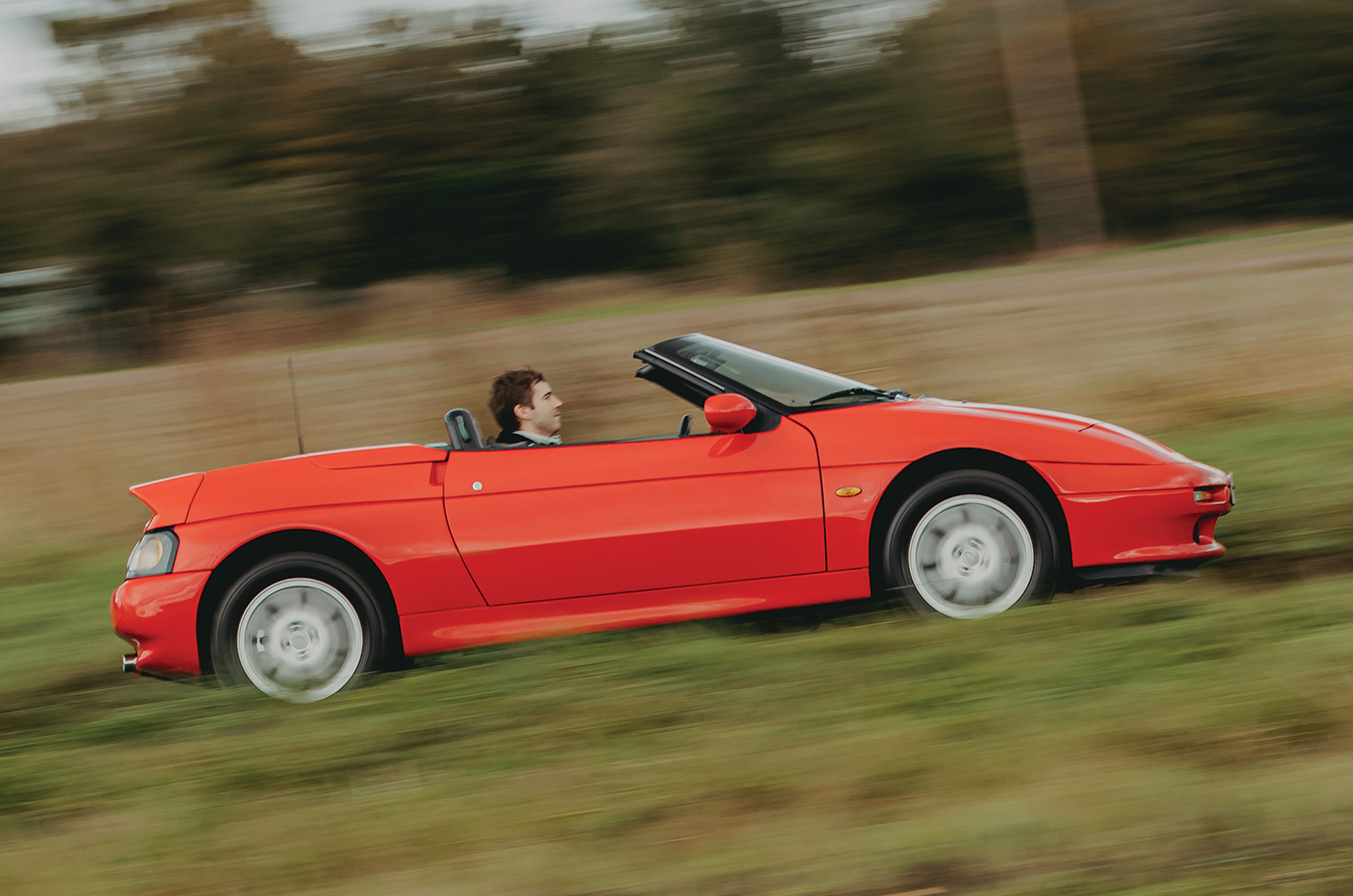 Classic & Sports Car – Lotus Elans vs Kia Elan: Hethel’s front-drive family