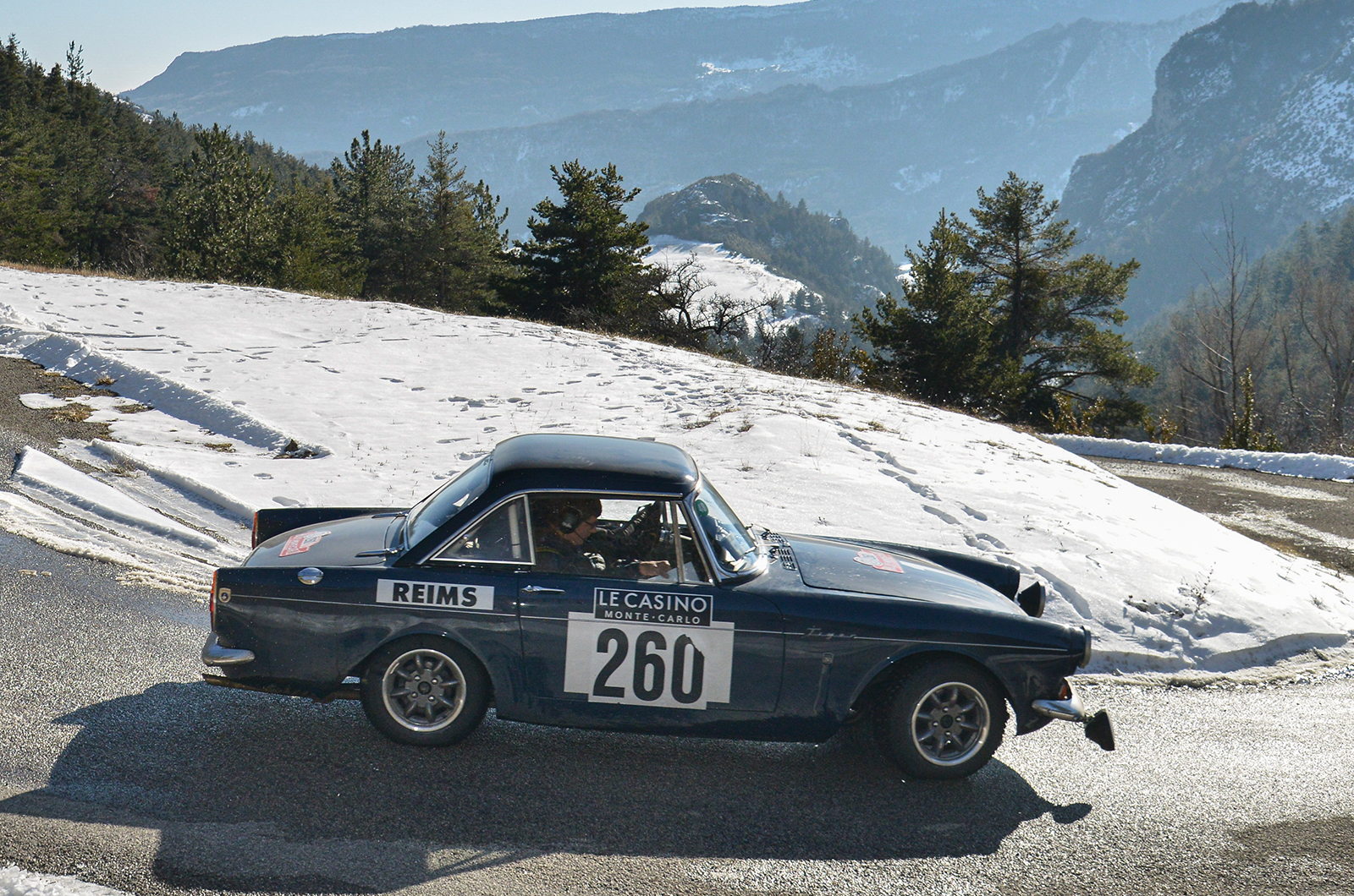 Classic & Sports Car – Sunbeam Tigers on the Rallye Monte-Carlo: Rootes reunion