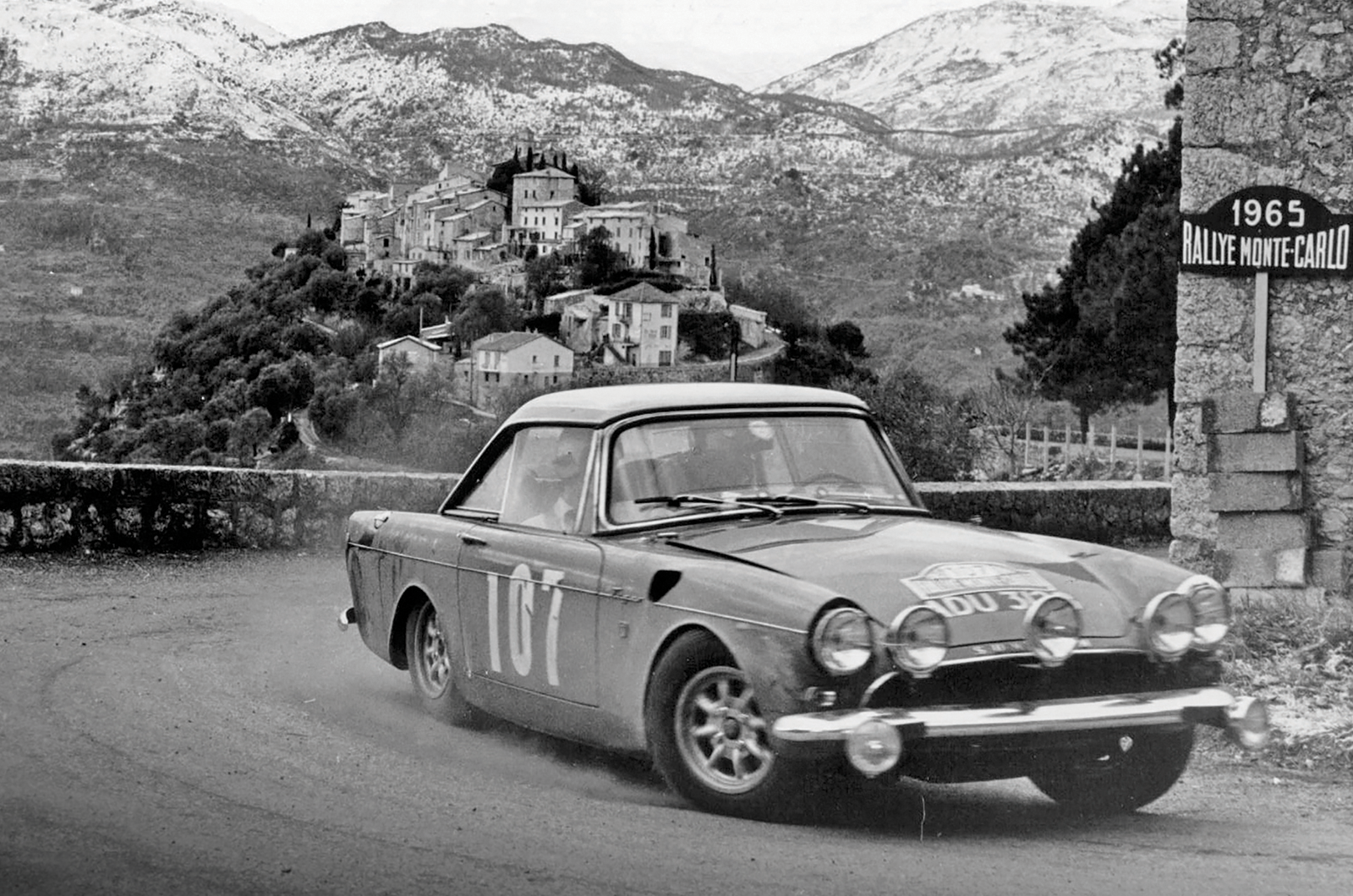 Classic & Sports Car – Sunbeam Tigers on the Rallye Monte-Carlo: Rootes reunion