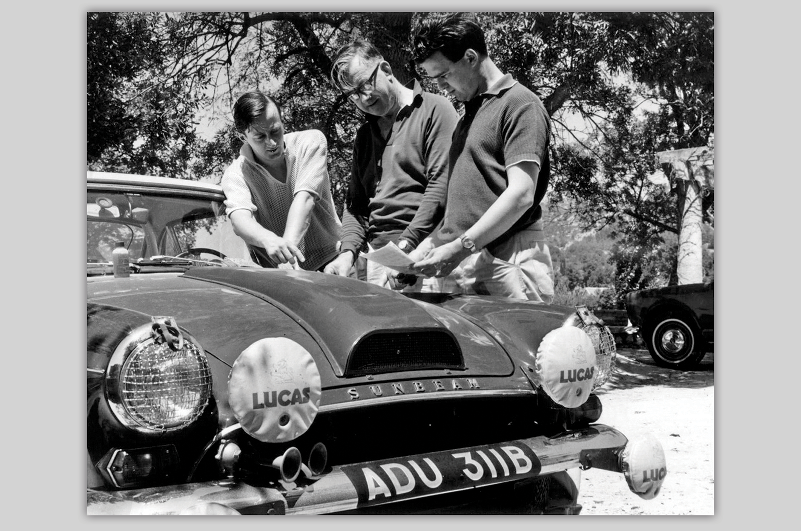 Classic & Sports Car – Sunbeam Tigers on the Rallye Monte-Carlo: Rootes reunion