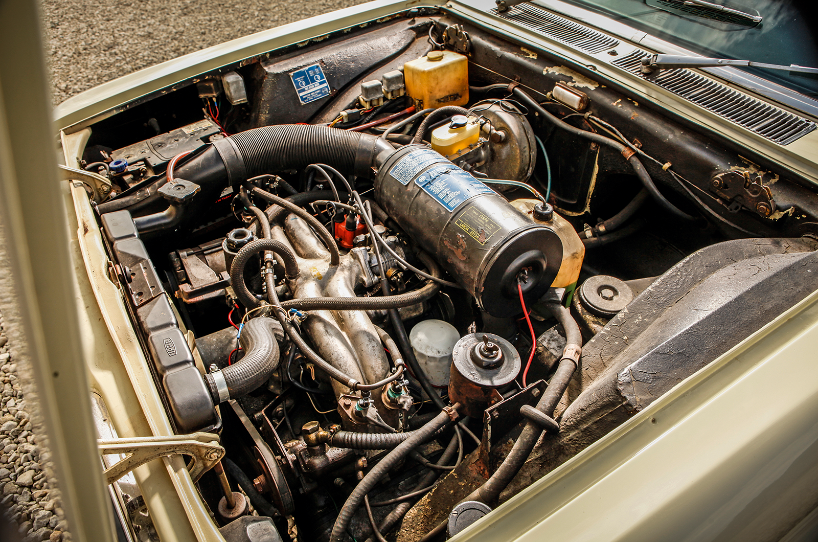 Classic & Sports Car – Triumph 2500PI vs Citroën DS23 vs Lancia 2000IE: fuel for thought