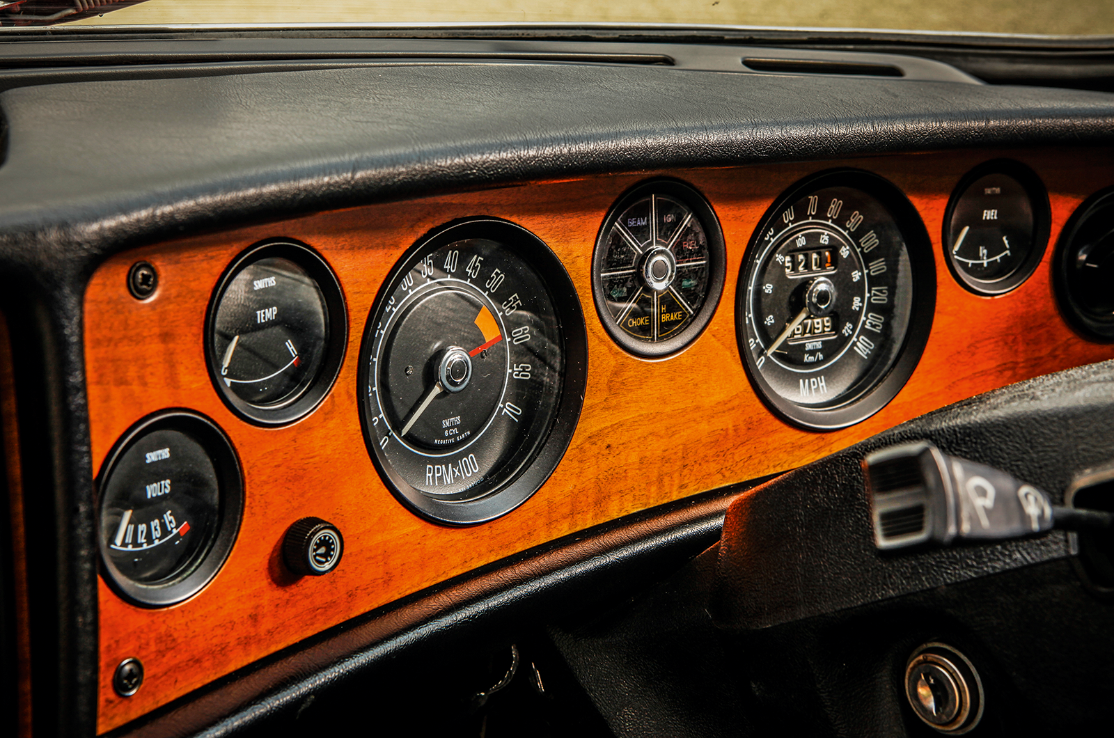 Classic & Sports Car – Triumph 2500PI vs Citroën DS23 vs Lancia 2000IE: fuel for thought