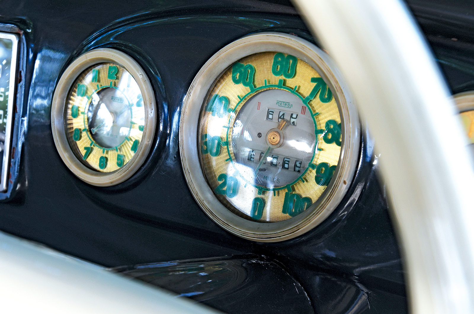 Classic & Sports Car – Bristol 405 vs Lancia Aurelia B10: focus on the finer things