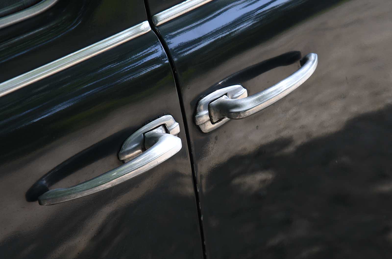 Classic & Sports Car – Bristol 405 vs Lancia Aurelia B10: focus on the finer things