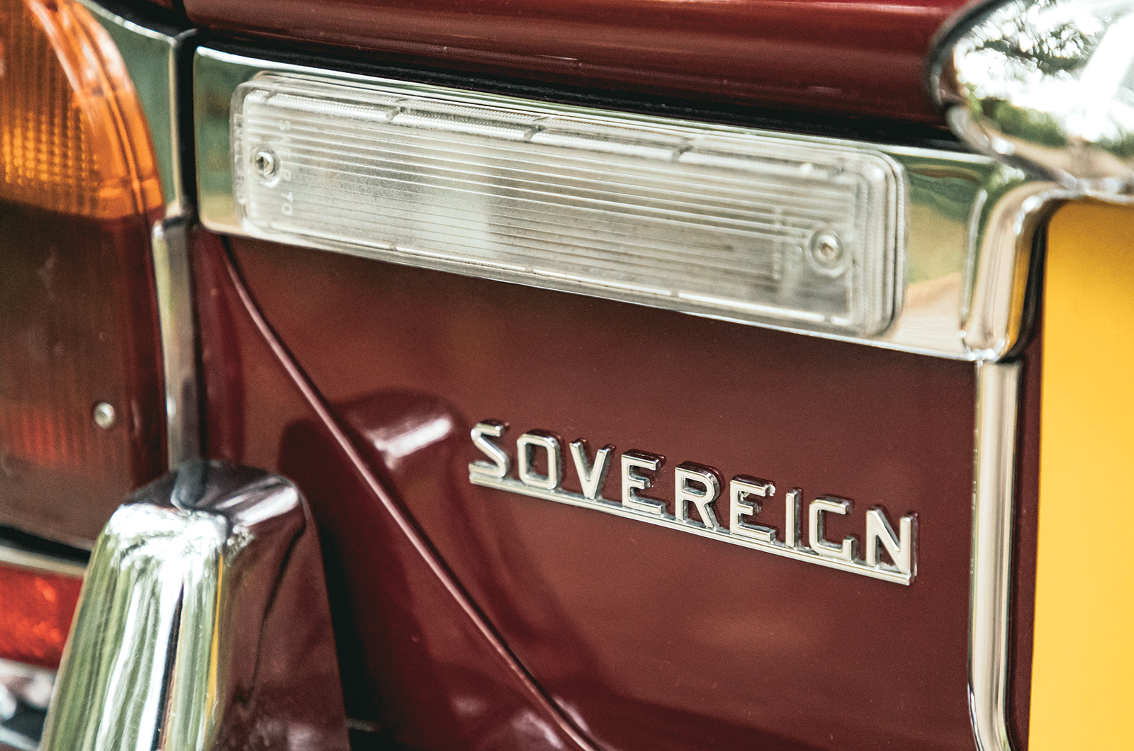 Classic & Sports Car – Daimler Sovereign vs Peugeot 604: cross-Channel showdown