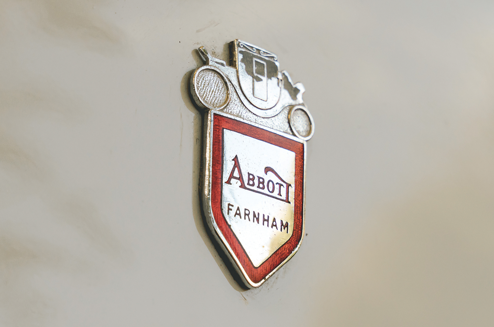 Classic & Sports Car – Ford Zephyr MkII Farnham estate: getting the wagon rolling