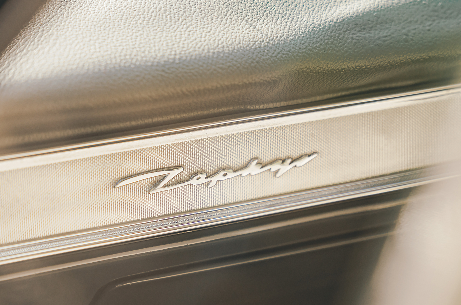 Classic & Sports Car – Ford Zephyr MkII Farnham estate: getting the wagon rolling