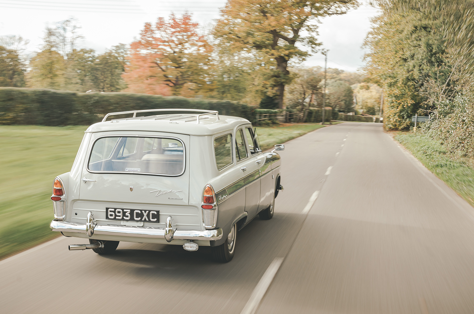 Classic & Sports Car – Ford Zephyr MkII Farnham estate: getting the wagon rolling