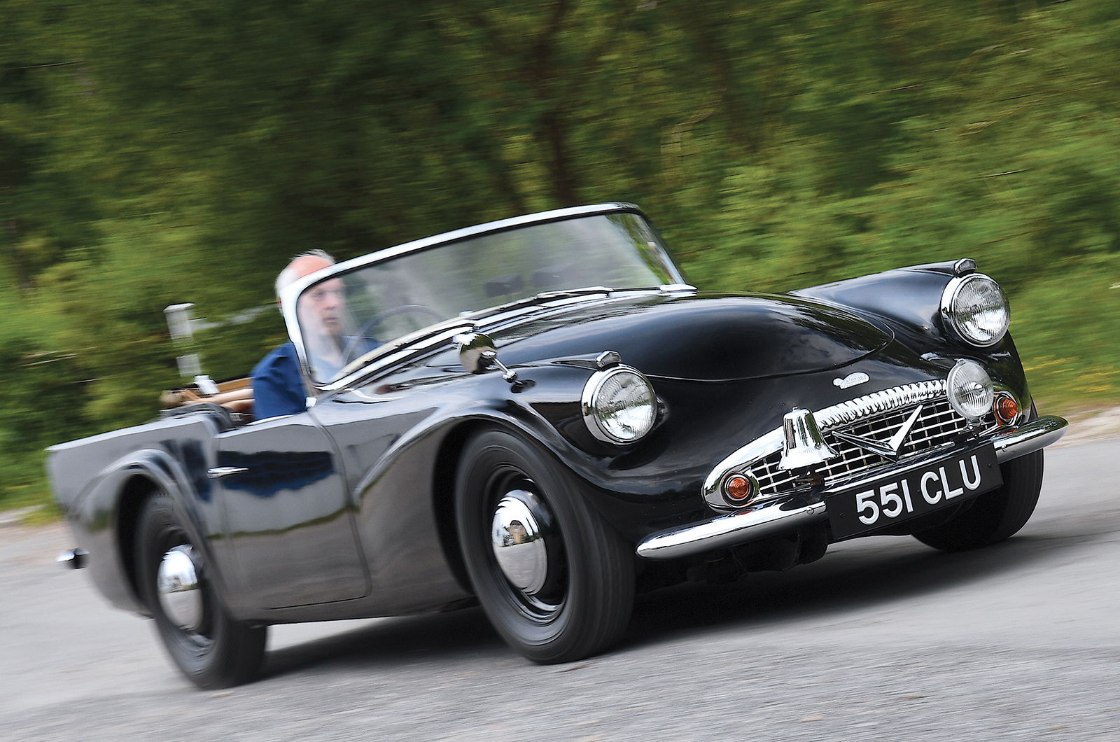 Classic & Sports Car – MGA vs Daimler SP250: high-speed policing