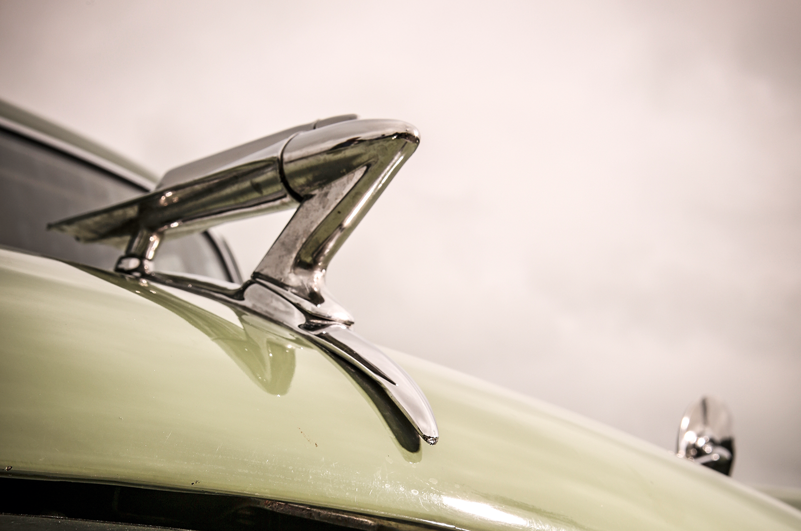 Classic & Sports Car – Standard Vanguard Sportsman vs Humber Hawk: Coventry’s middle class