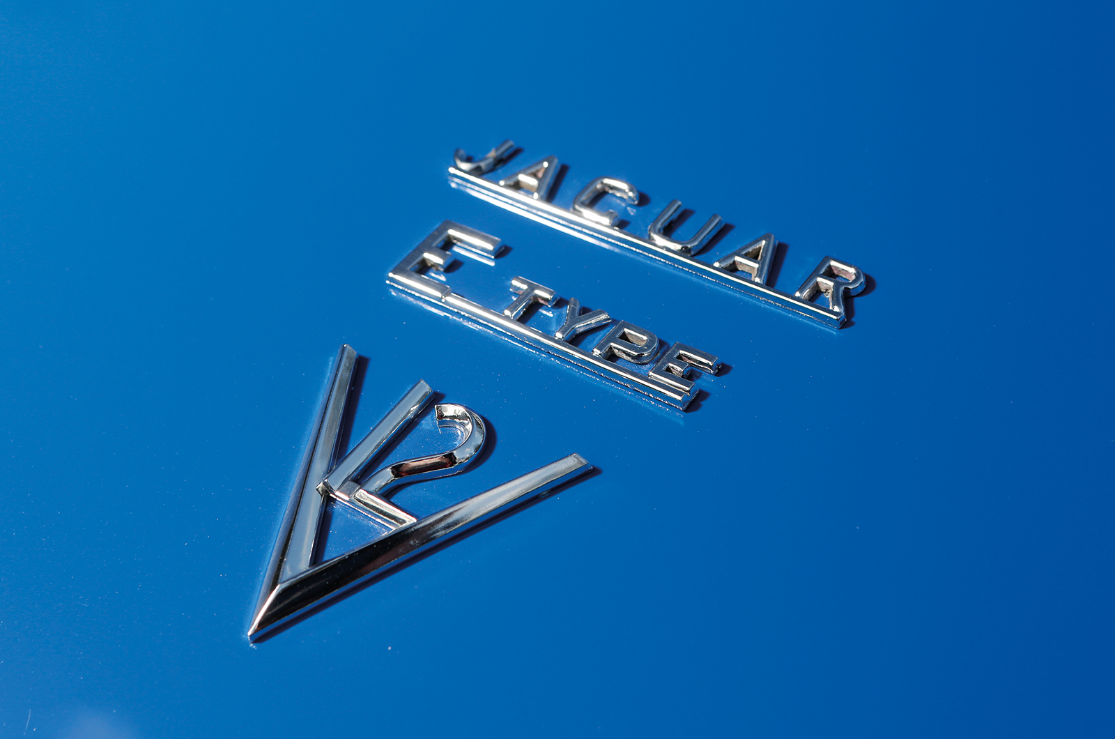 Classic & Sports Car – Jaguar E-type V12: return of the silent sports car