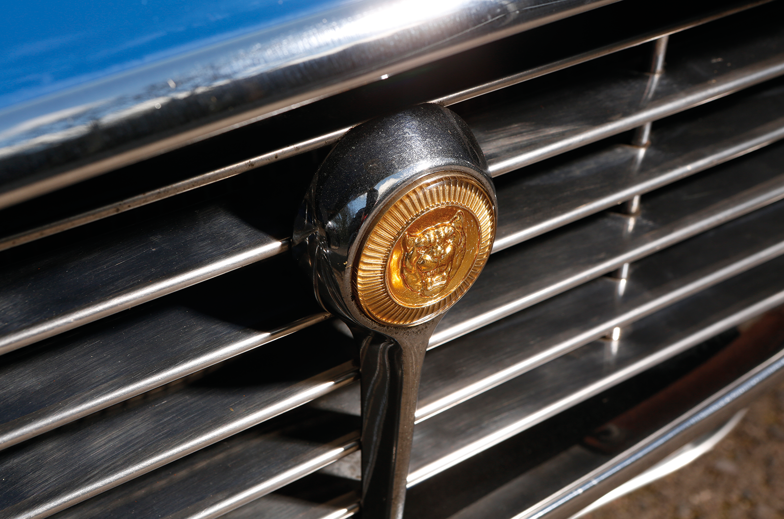 Classic & Sports Car – Jaguar E-type V12: return of the silent sports car