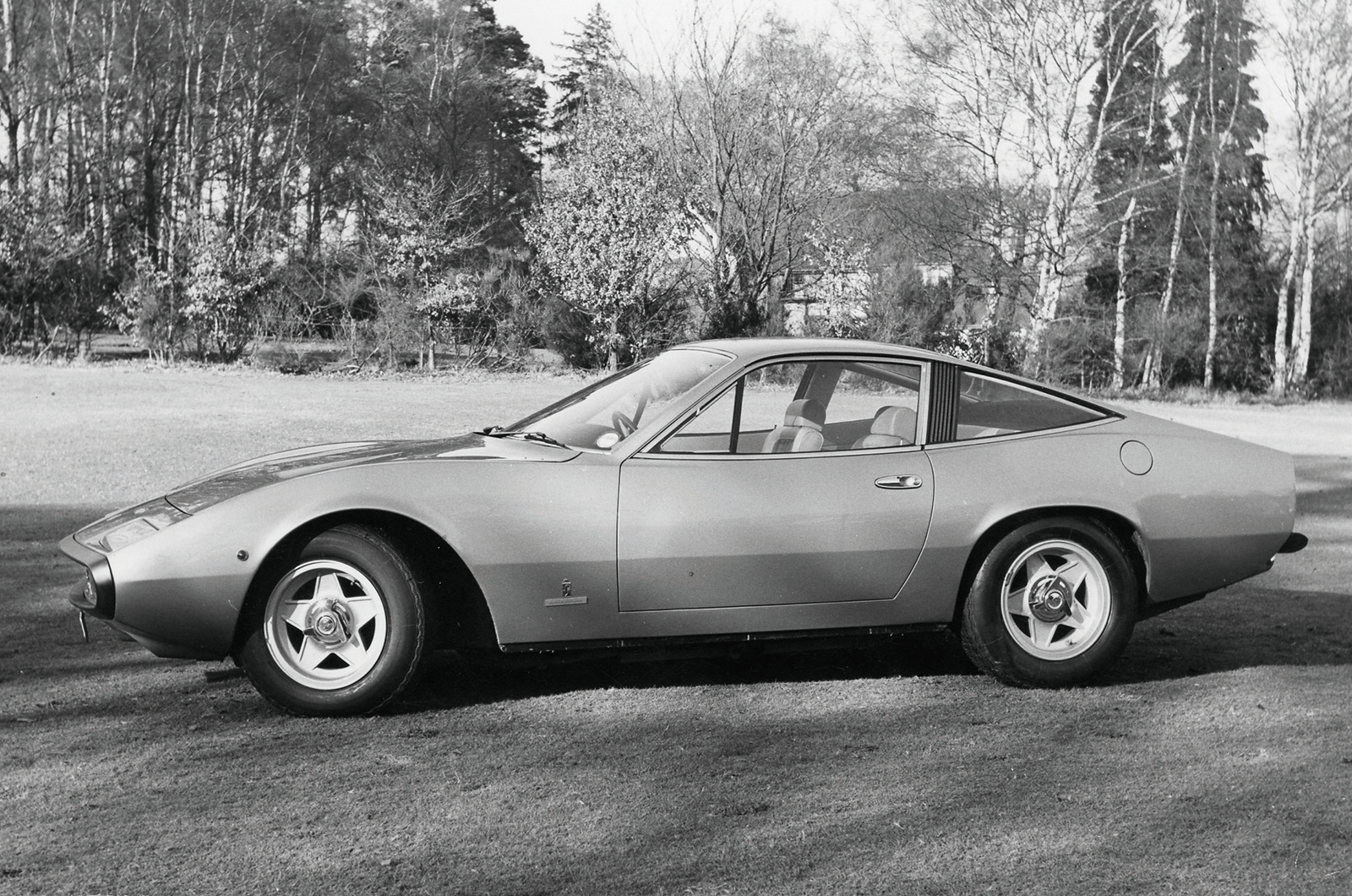 Classic & Sports Car – Jaguar E-type V12: return of the silent sports car