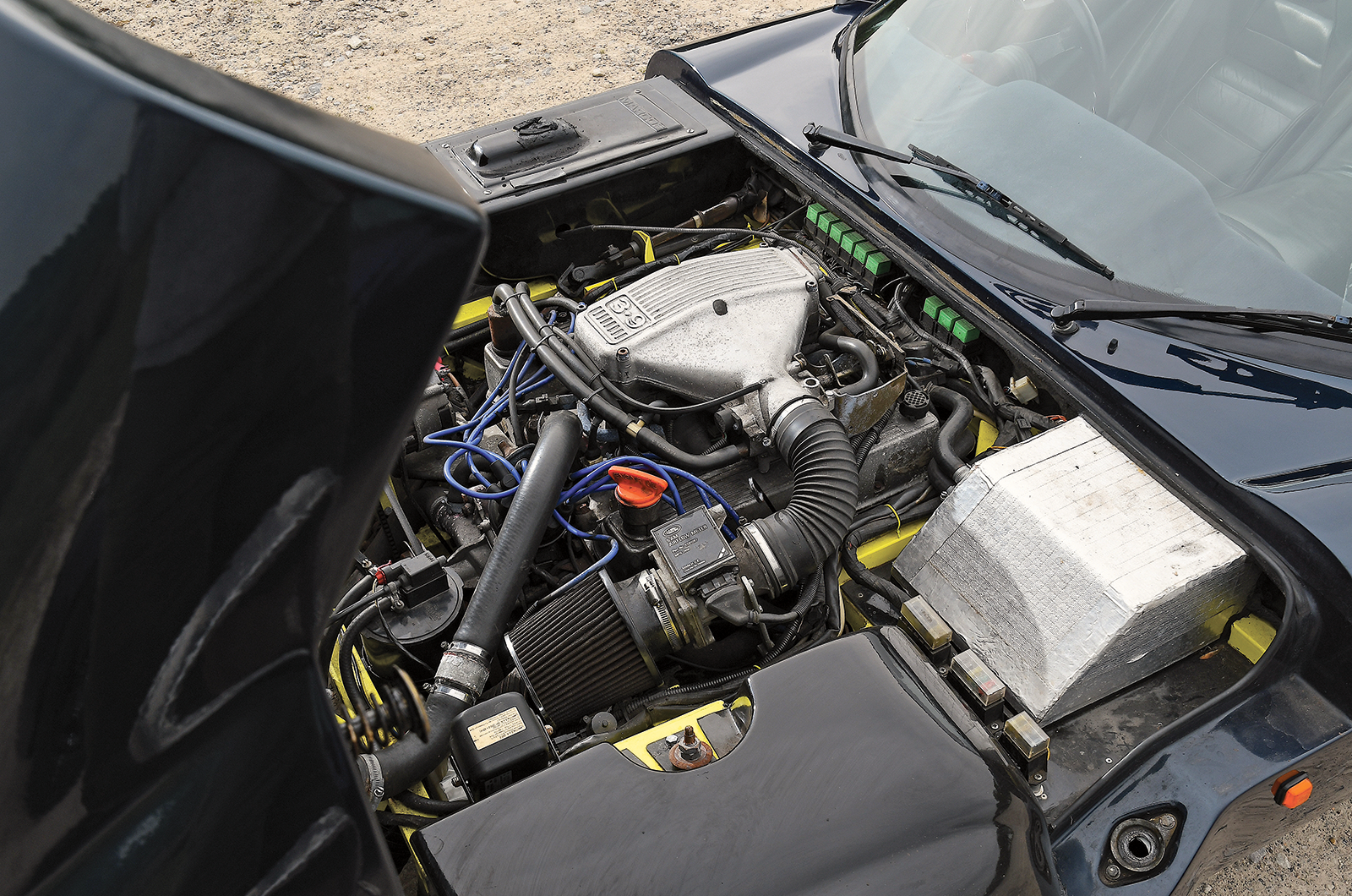 Classic & Sports Car – MG RV8 vs TVR Griffith vs Marcos Mantara: power to the people