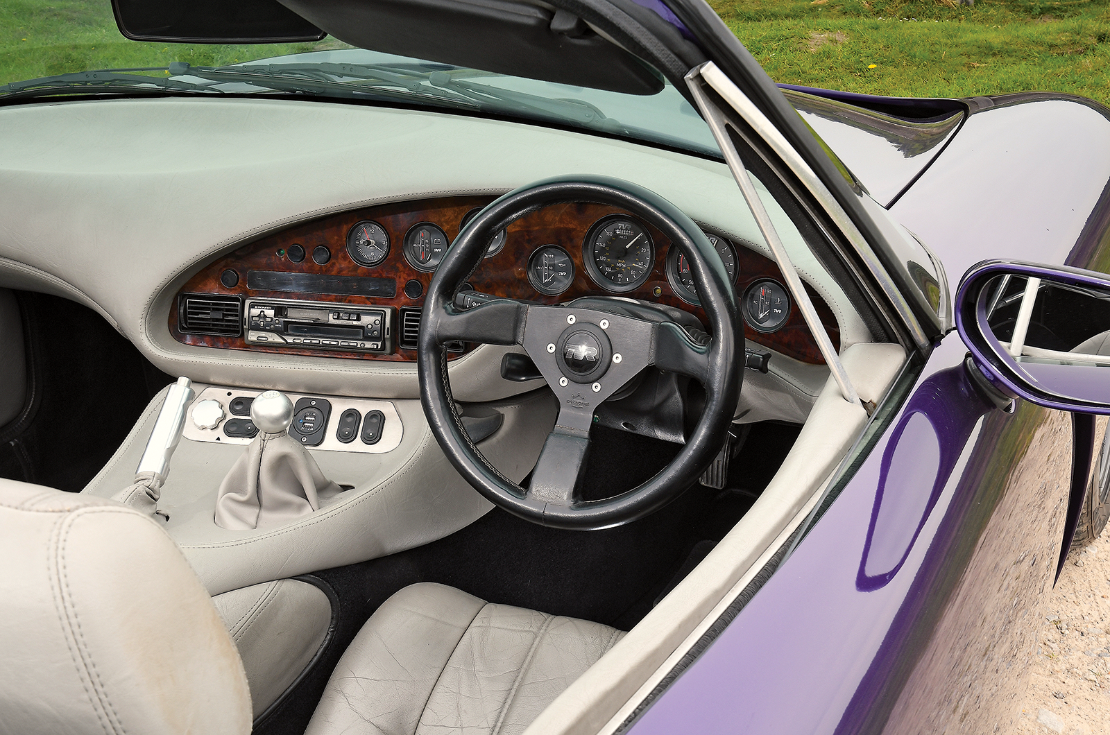 Classic & Sports Car – MG RV8 vs TVR Griffith vs Marcos Mantara: power to the people