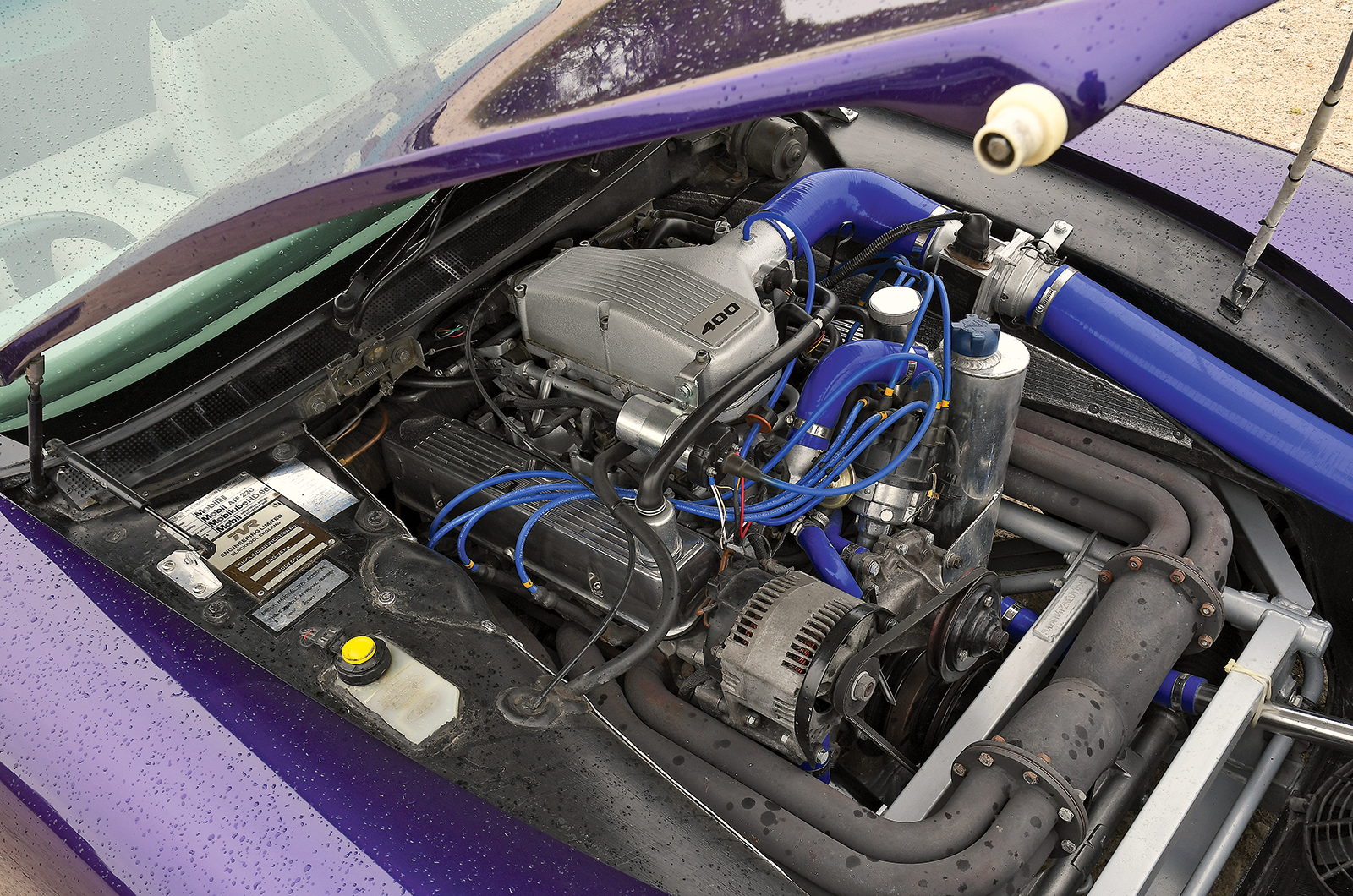 Classic & Sports Car – MG RV8 vs TVR Griffith vs Marcos Mantara: power to the people