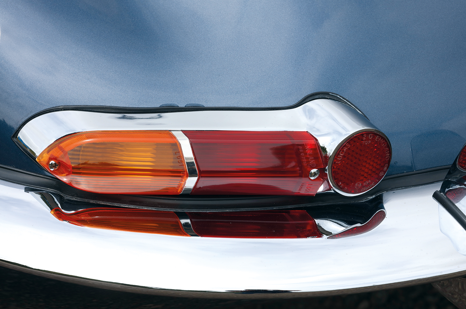 Classic & Sports Car – Jaguar E-type restoration: in at the deep end