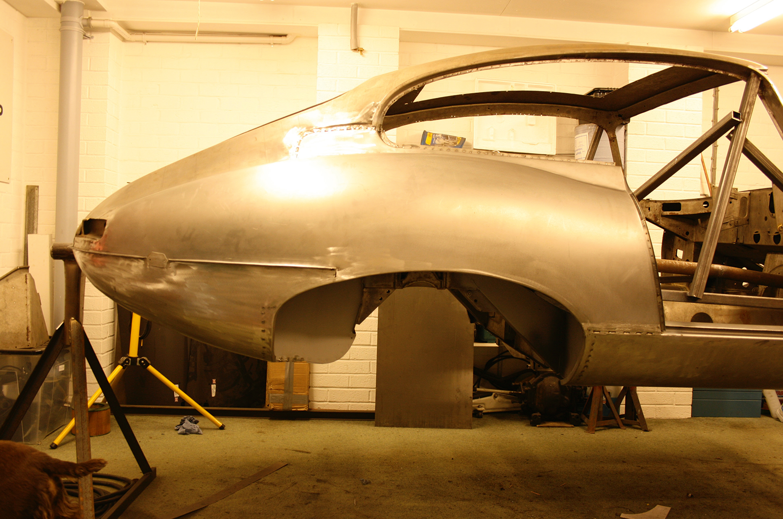 Classic & Sports Car – Jaguar E-type restoration: in at the deep end