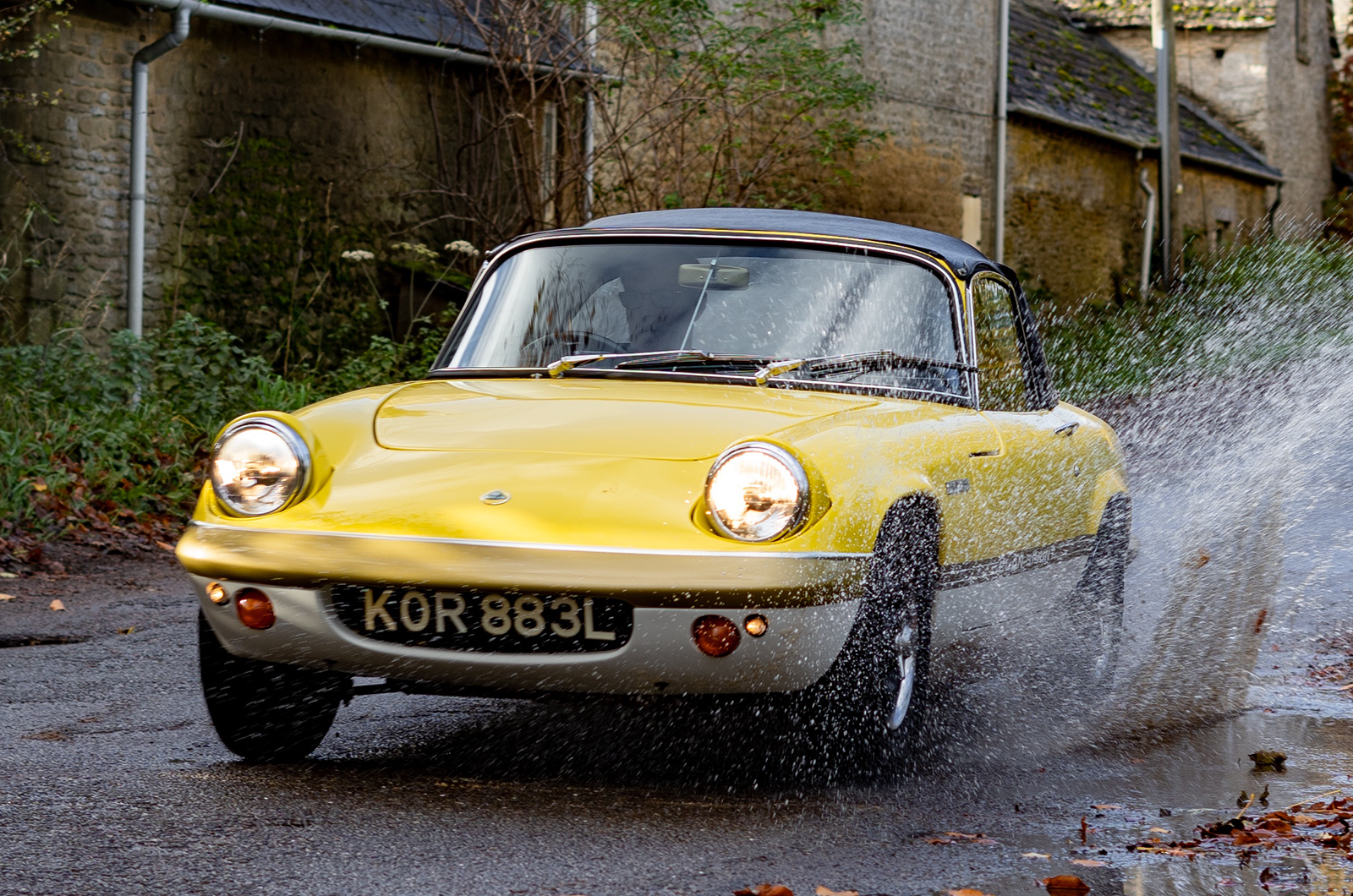 Classic & Sports Car – Pop-up headlight celebration joins London Concours line-up