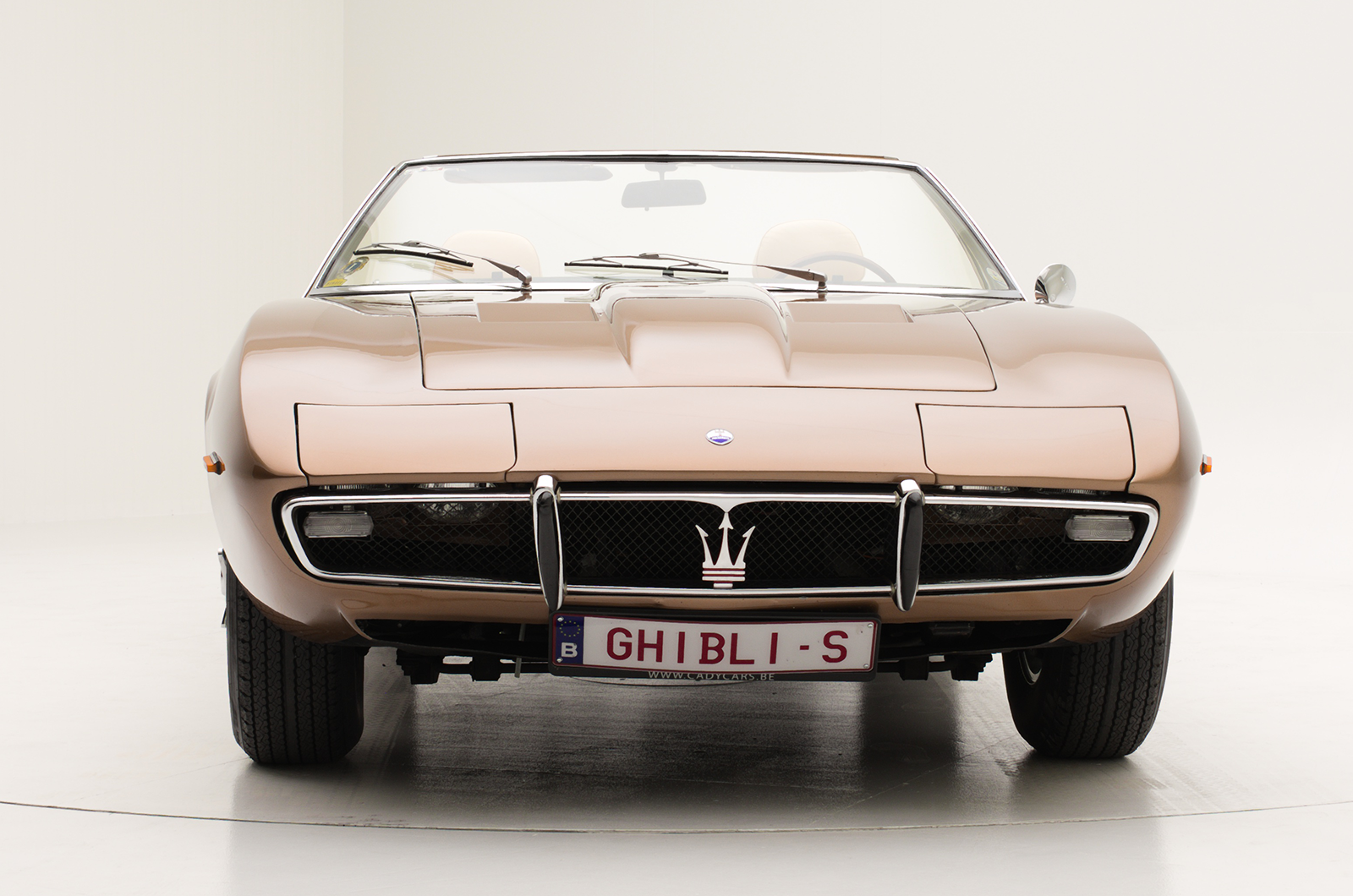 Classic & Sports Car – Pop-up headlight celebration joins London Concours line-up