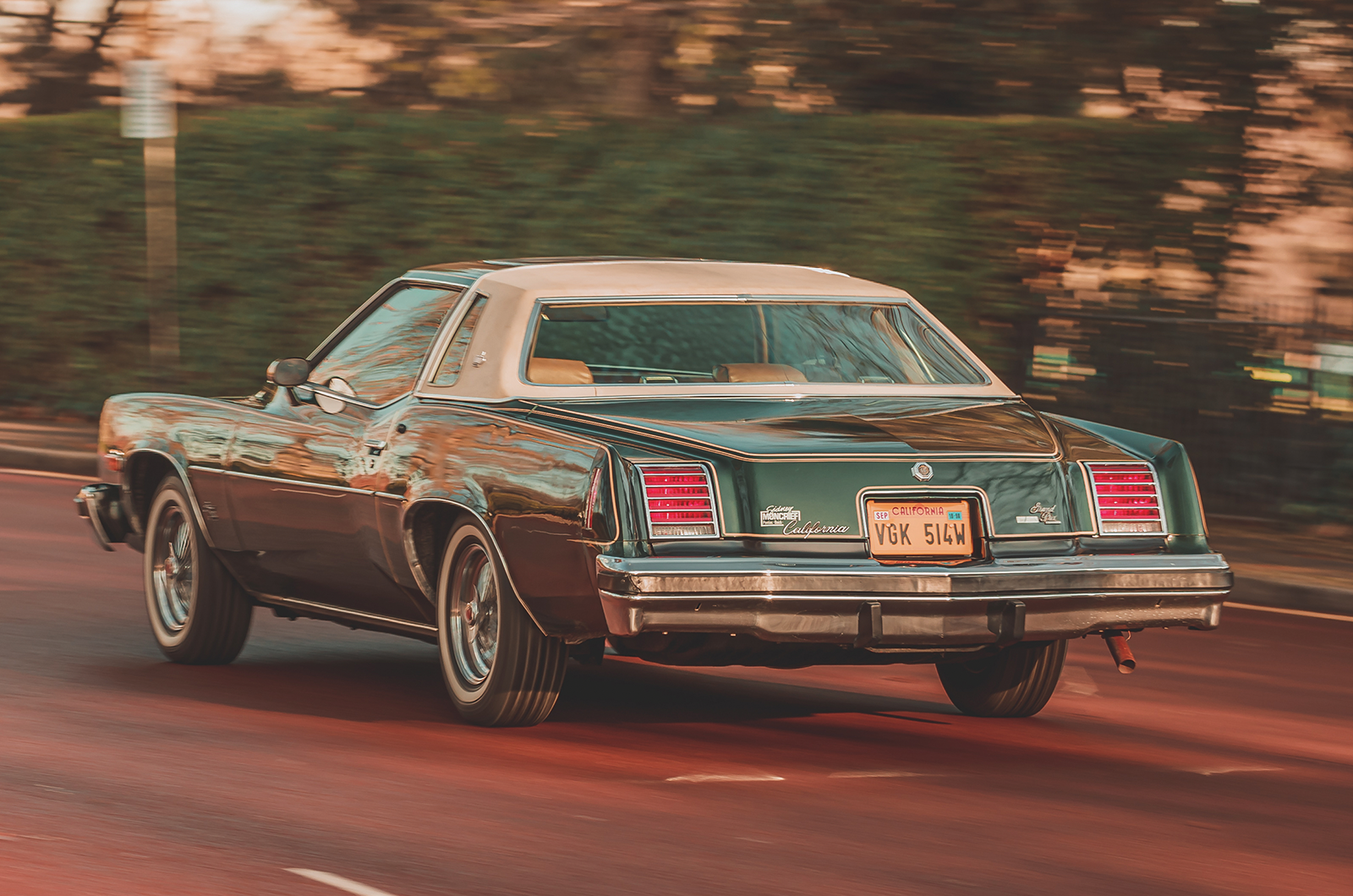 Classic & Sports Car – Pontiac Grand Prix: excess all areas