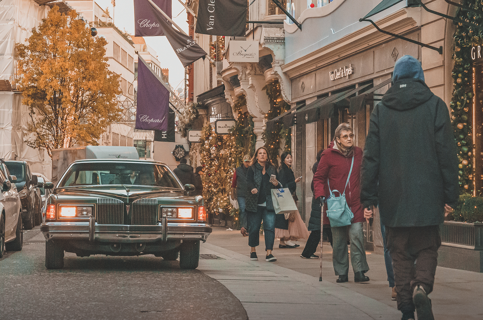 Classic & Sports Car – Pontiac Grand Prix: excess all areas